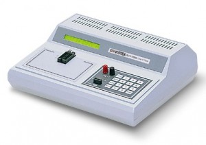 GUT-7700 手持式线性IC 测试仪