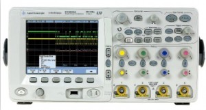 DSO6034A 示波器：300 MHz，4 通道