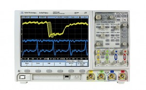 DSO7014B 示波器：100 MHz，4 个模拟通道