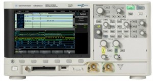 MSOX3102A 示波器：1 GHz，2 个模拟通道和 16 个数字通道