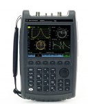 N9925A FieldFox 手持式微波矢量网络分析仪，9 GHz